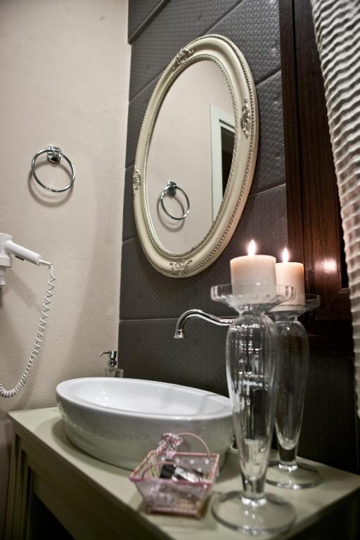 Melies Boutique Hotel Káto Loutrákion Habitación foto
